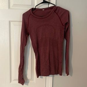 lululemon workout long sleeve top